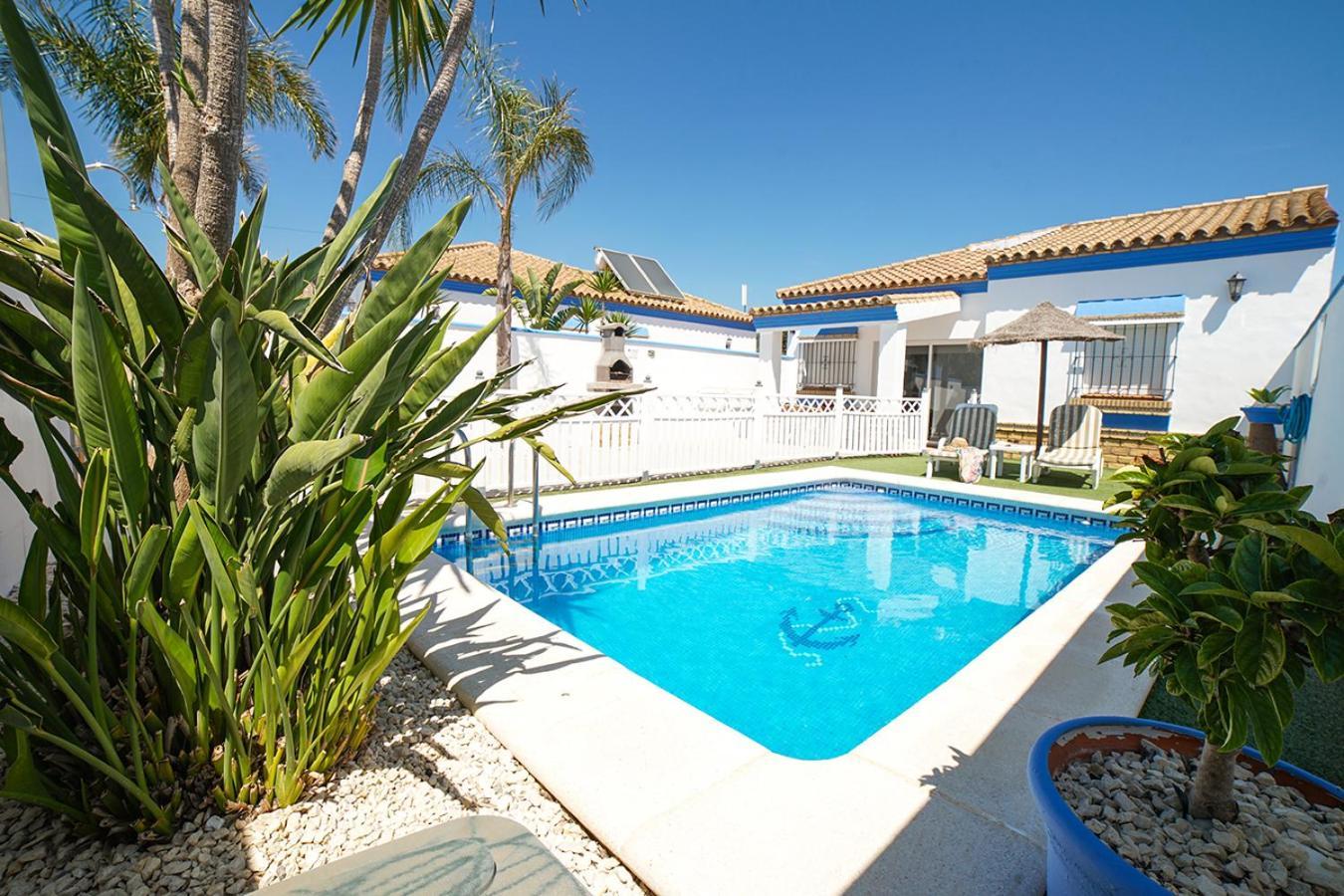 Yuca Con Piscina Privada En Ferienhaus